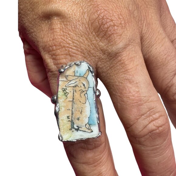 Artisan Crafted Peter Rabbit Wedgewood Broken China Ring With Repurposed Silver - Picture 1 of 11